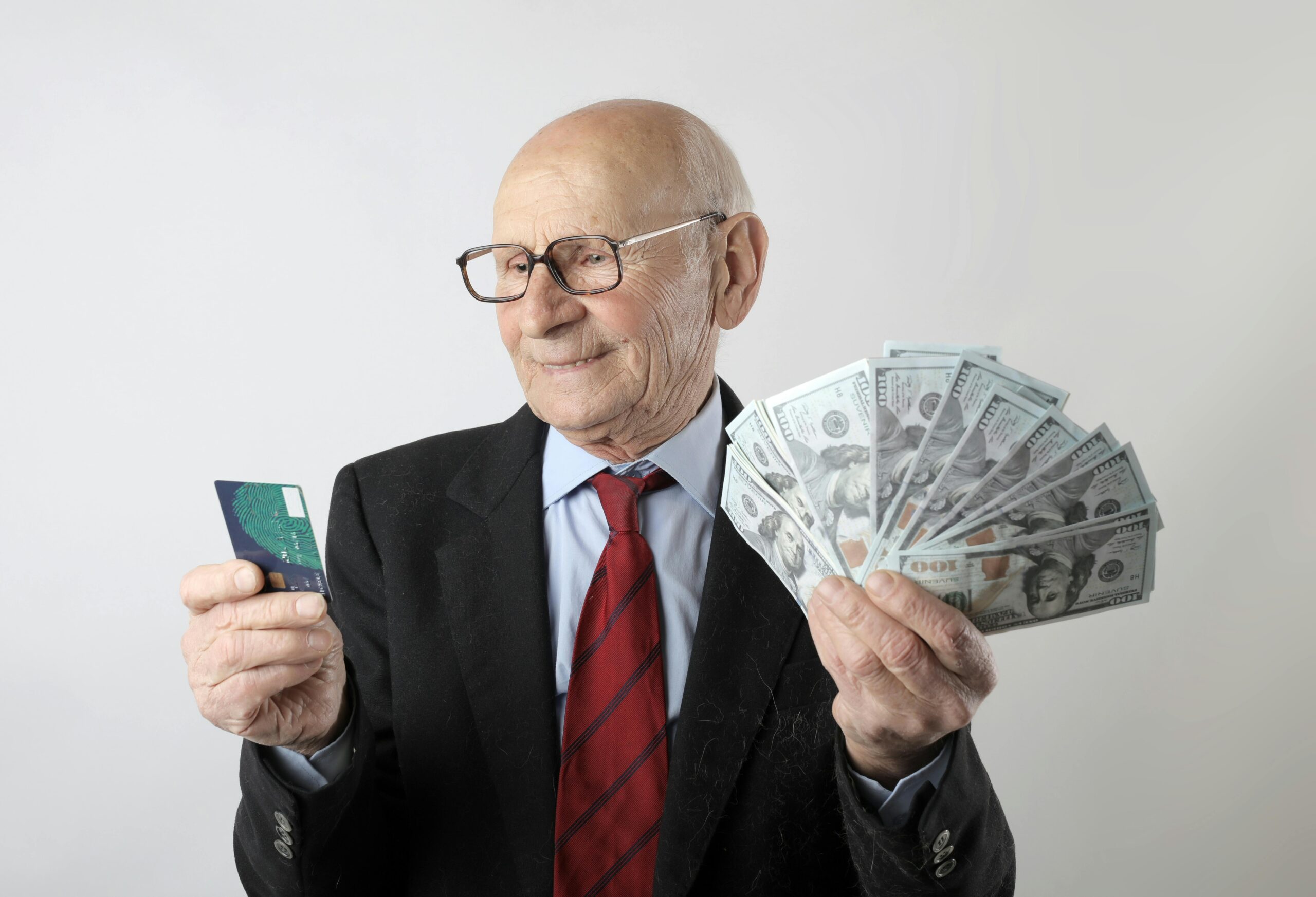 Should You Pay Off Your Mortgage Before Retirement? A Strategic Guide for US Homeowners-SinoLoanHub: Expert Business Loan Solutions for North American Companies